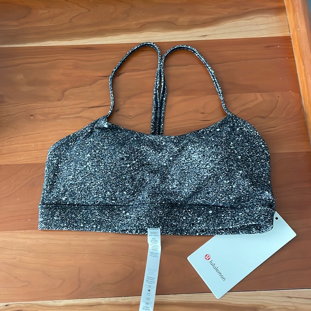 Lululemon NWT Flow Y Bra *Nulu